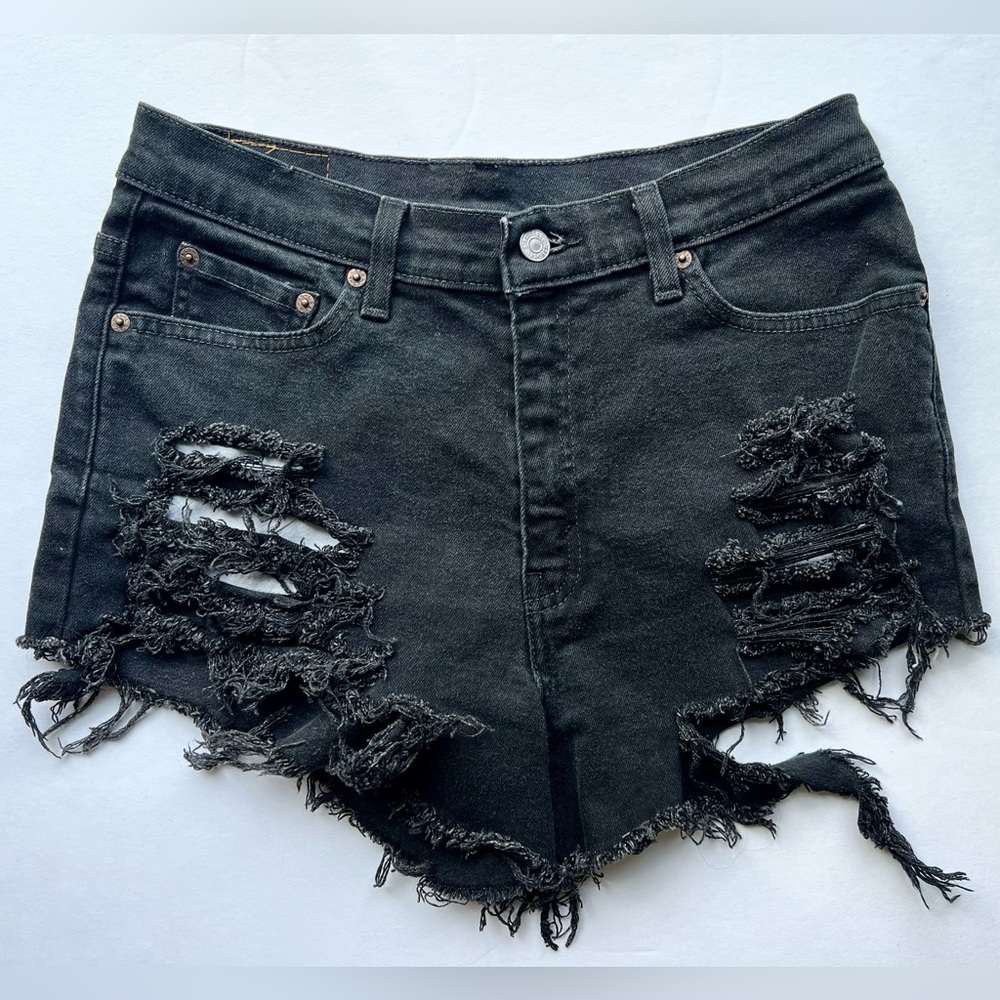 Levi’s Size 10 Miss 28 Waist Vintage Black High-Waisted Distressed Denim Shorts